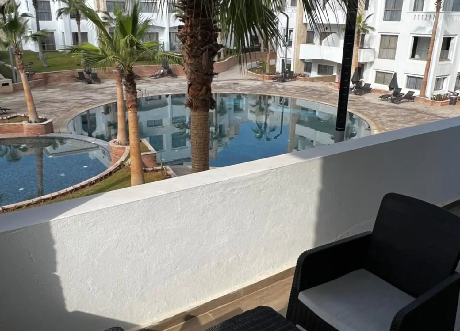 appartement vue sur piscine